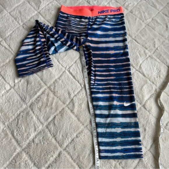 Nike Pro | Blue, Coral & Cream Zebra Print Capri Leggings | Size Small - Picture 10 of 11